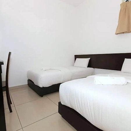 Hotel Alam Indi Johor Bahru Exterior photo